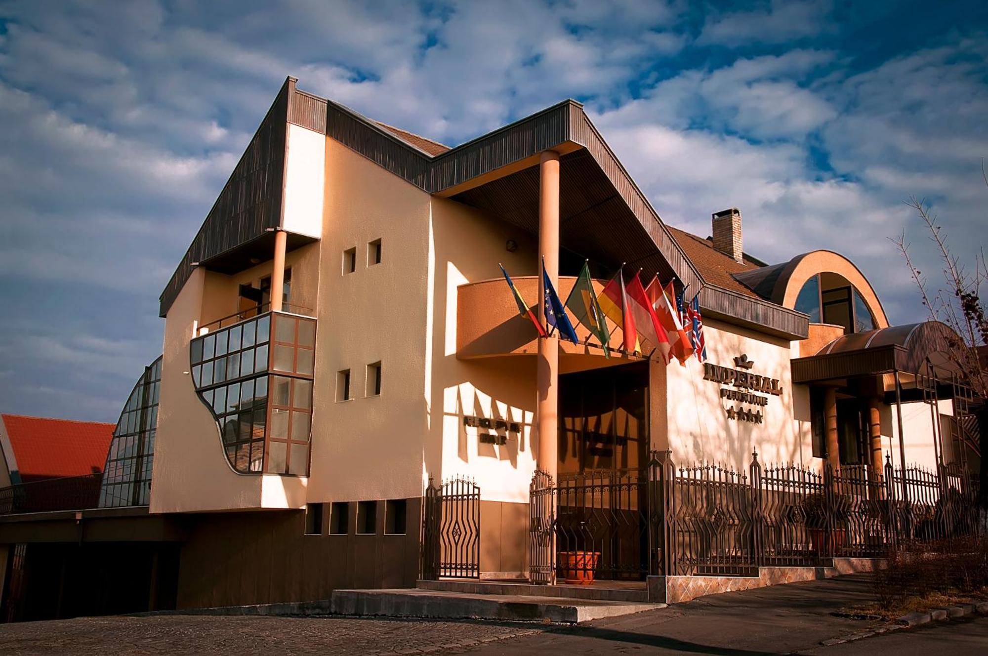 Pensiunea Imperial Targu Mures Luaran gambar