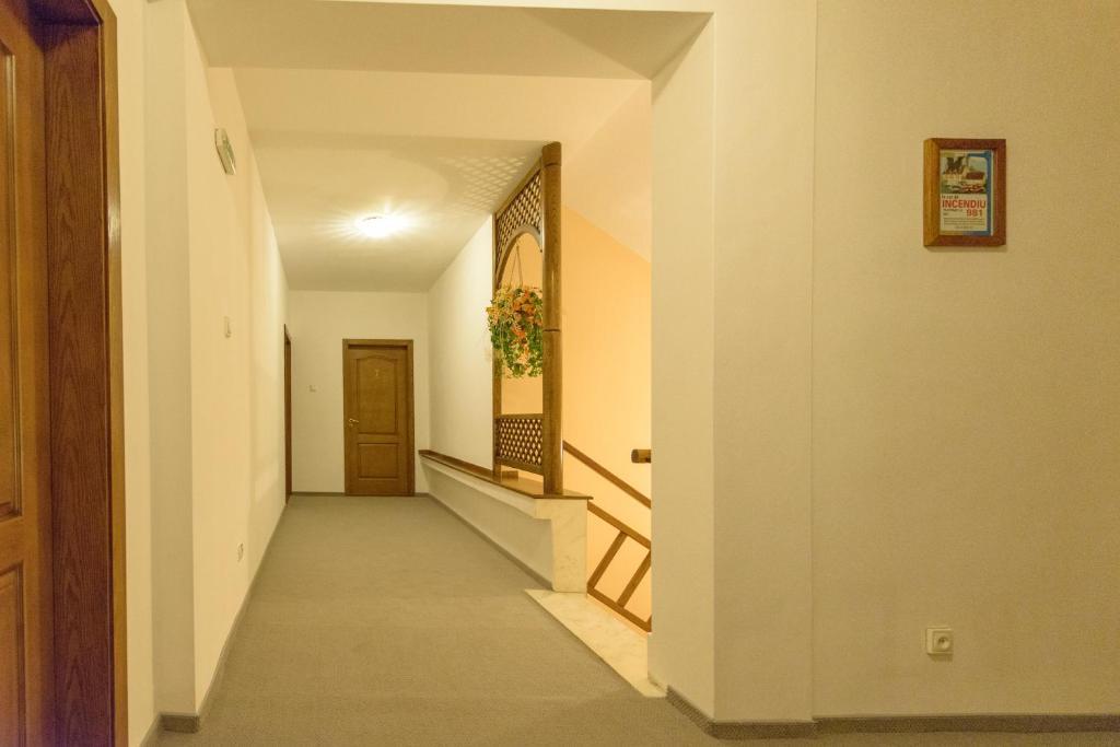 Pensiunea Imperial Targu Mures Luaran gambar